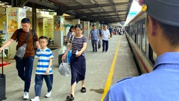 Vé Tàu Đi Hải Phòng Từ Ga Hà Nội (Gia Lâm) Tại DSVN