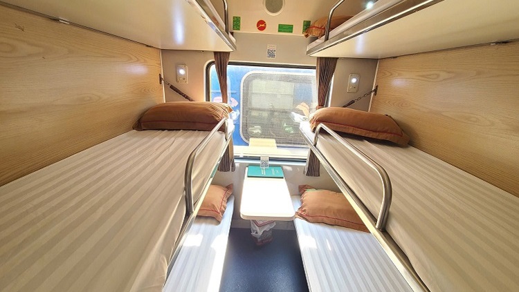 Ưu Tiên Đặt Vé Tàu Chặng Dài -  Không Mất Phí Phụ Thu Tại DSVN