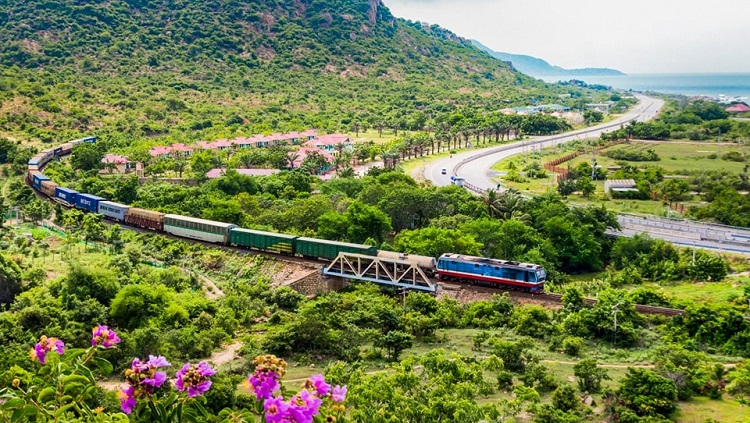 Vé Tàu Sài Gòn - Phan Thiết 5 Sao Trực Tuyến Tại DSVN